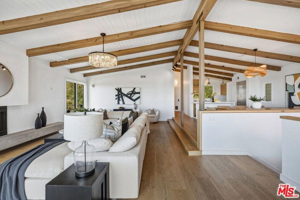 Saddle Peak Rd, Topanga, CA 90290
