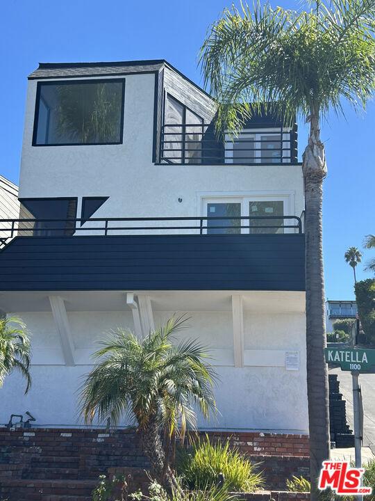 Del Mar Ave, Laguna Beach, CA 92651