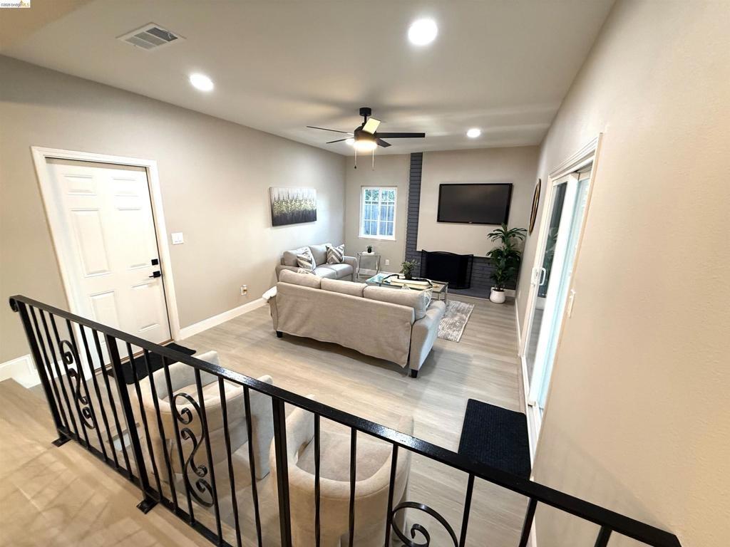Metten Ave, Pittsburg, CA 94565