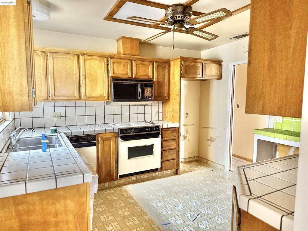 Flores Way, Rio Vista, CA 94571
