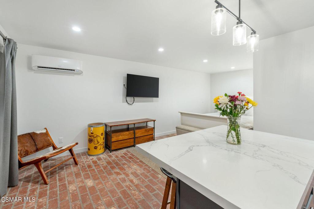 Farralone Ave, Chatsworth, CA 91311