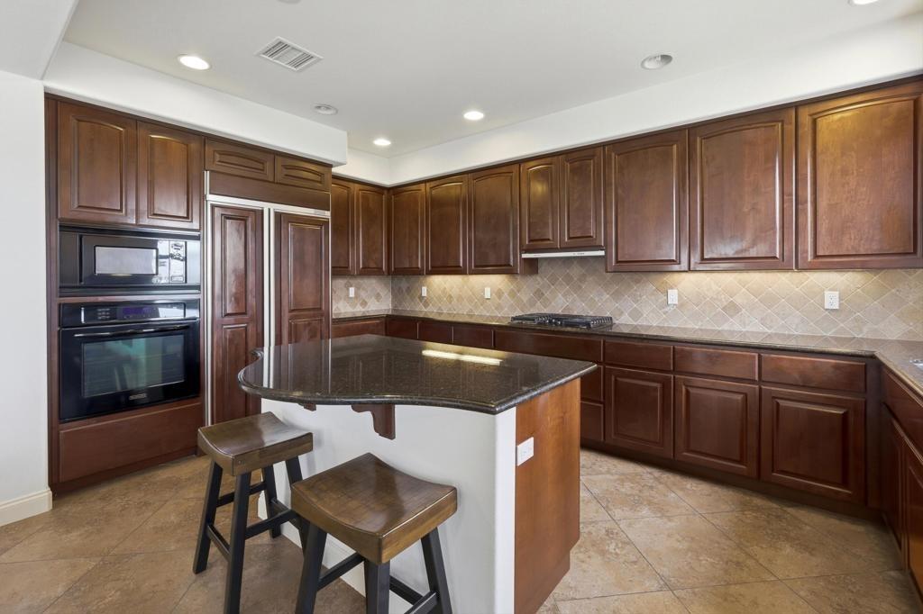 Via Tesoro, La Quinta, CA 92253