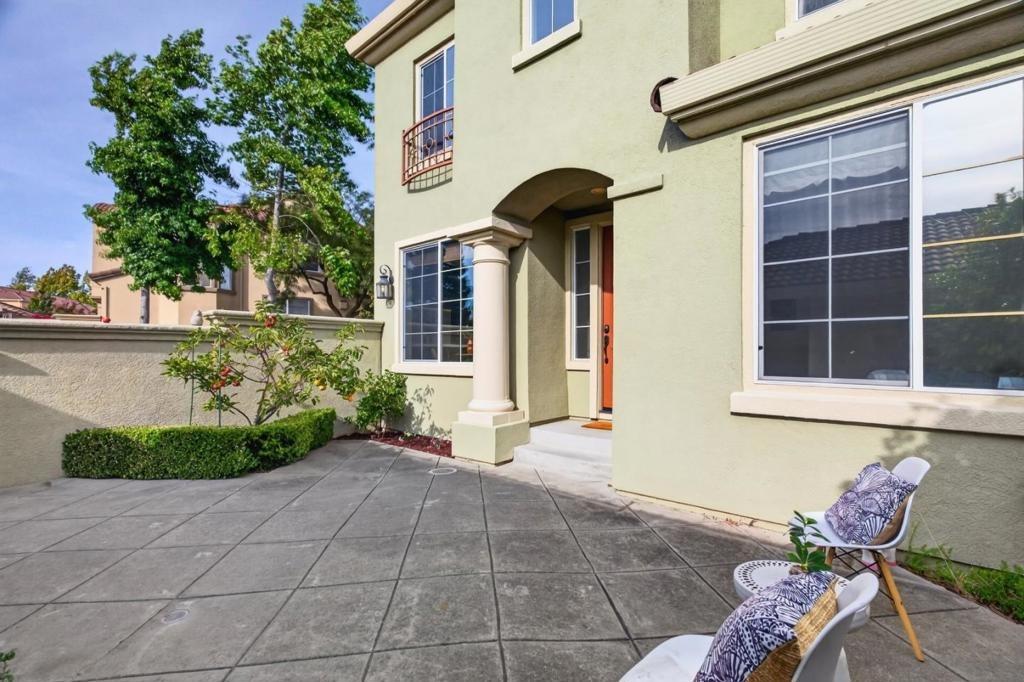 W Lyndon Loop, Castro Valley, CA 94552