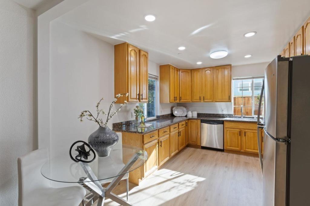 N Sunnyvale Ave, Sunnyvale, CA 94085