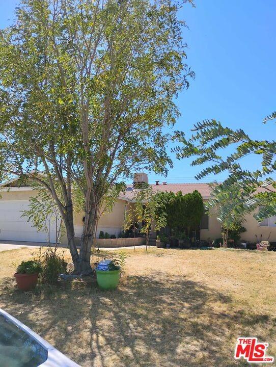 W Avenue J6, Lancaster, CA 93534