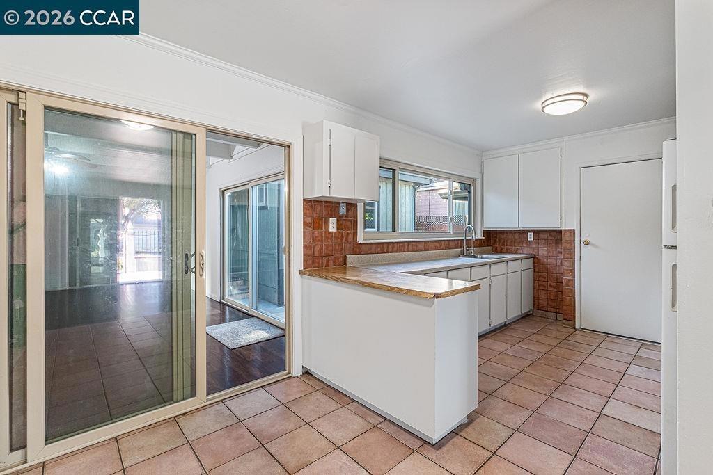 Esmond Ave, Richmond, CA 94801