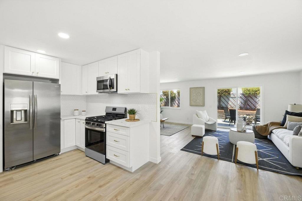 Roja Dr, Oceanside, CA 92057