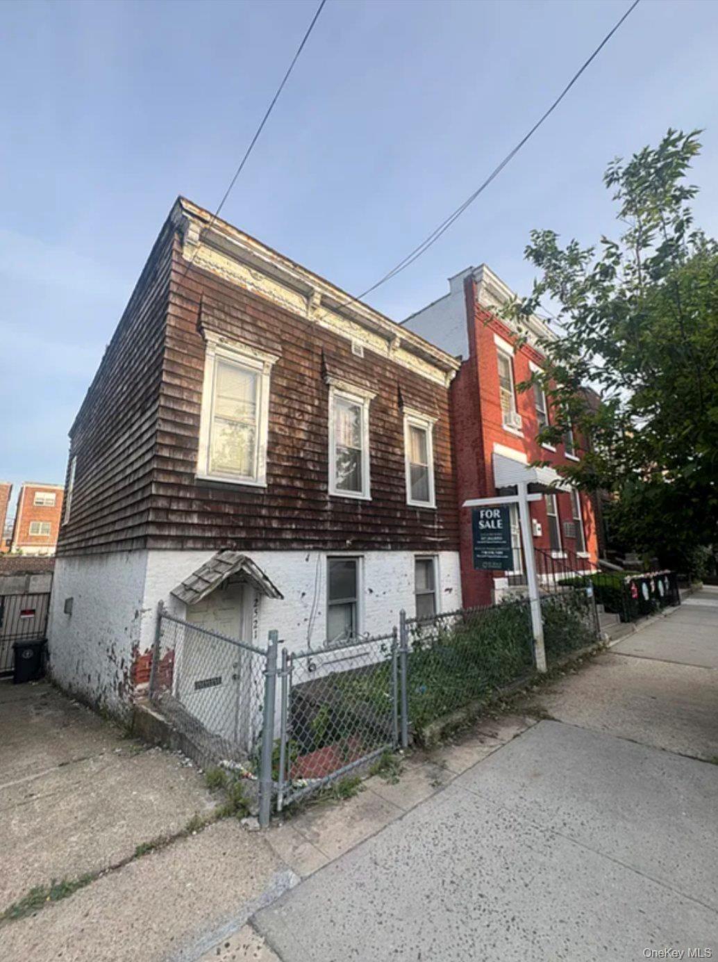 46th St, Astoria, NY 11103