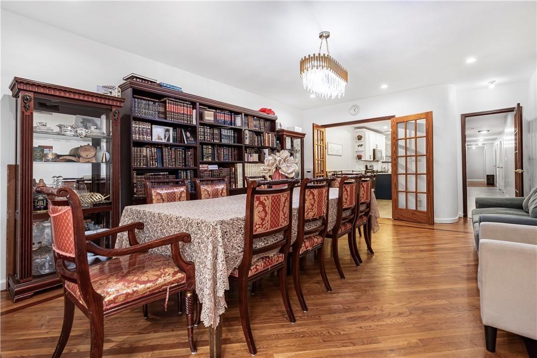 Lorimer St, Brooklyn, NY 11206