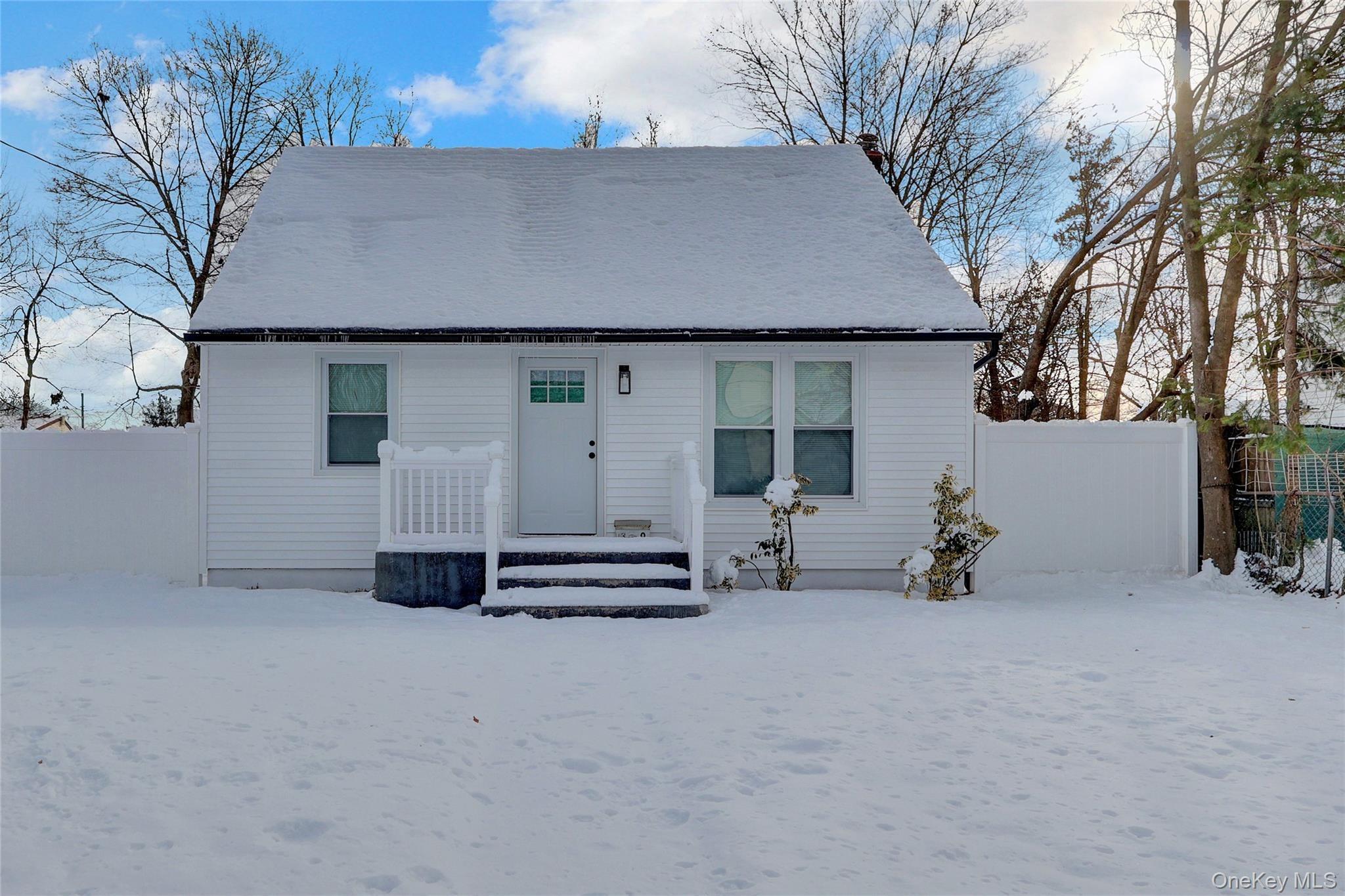 Davidson St, Wyandanch, NY 11798