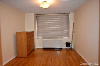 Grosvenor Ln, Richmond Hill, NY 11418