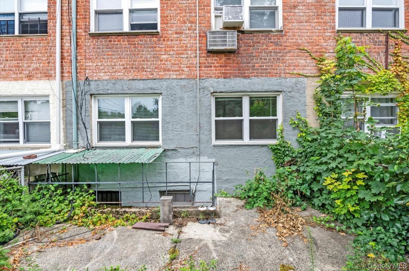 209th St, Bayside, NY 11361