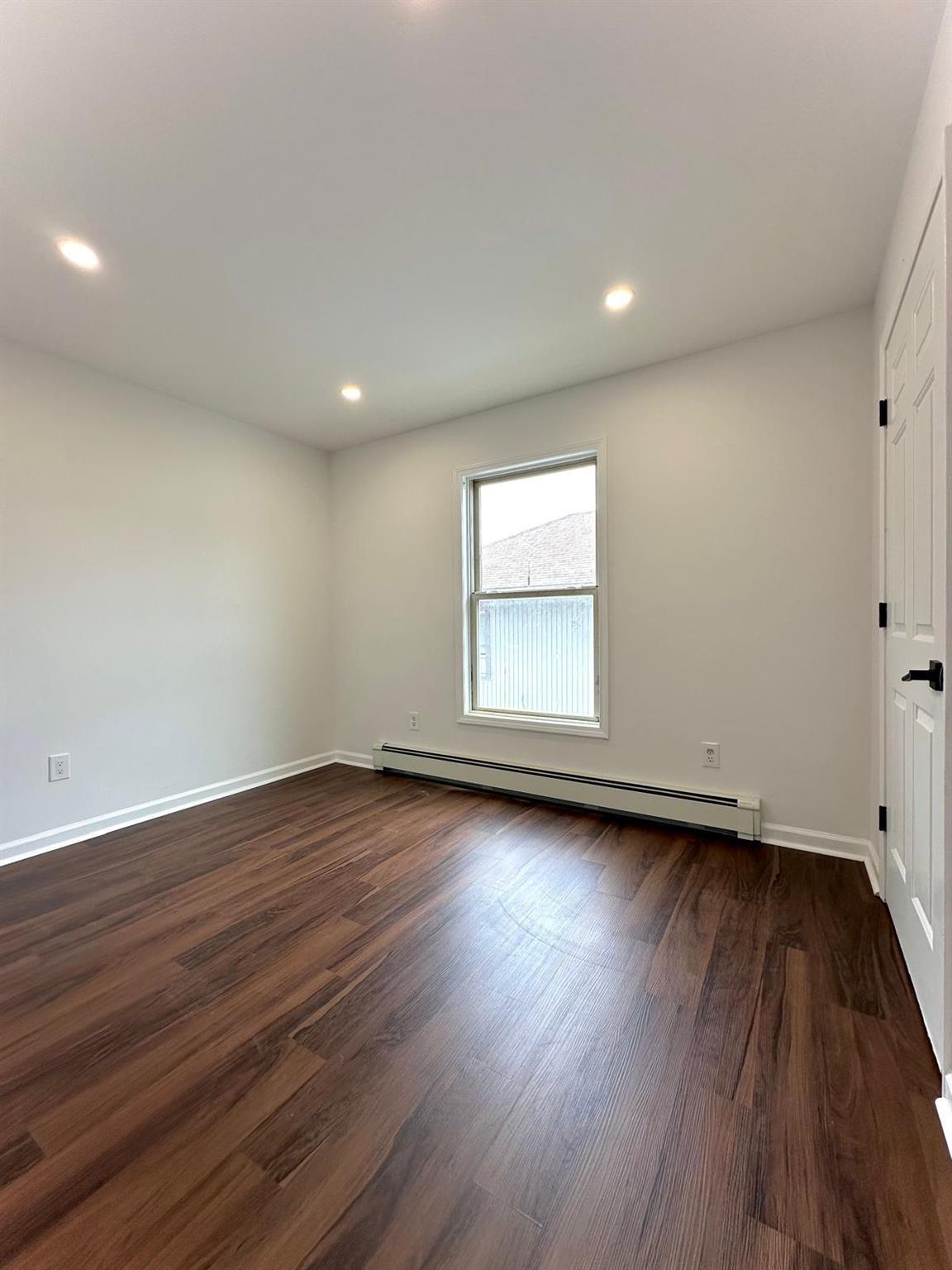 E Fulton St, Long Beach, NY 11561