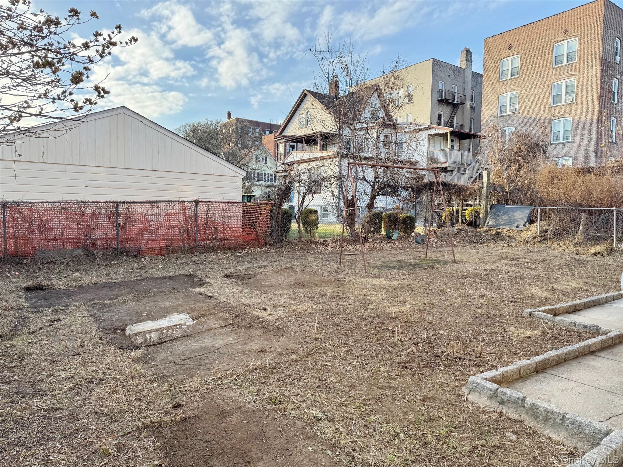 S 1st Ave, Mount Vernon, NY 10550