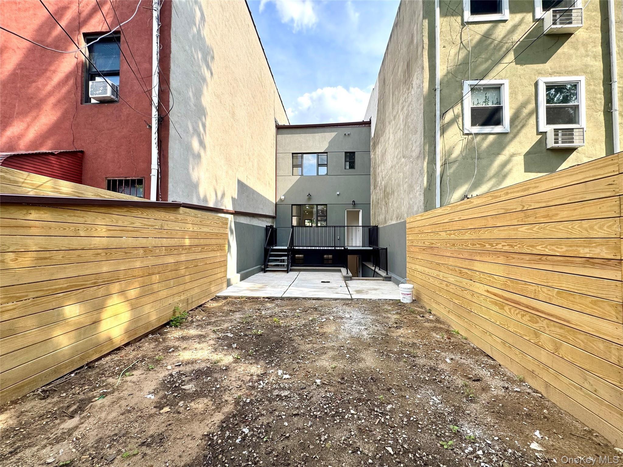 Madison St, Brooklyn, NY 11221