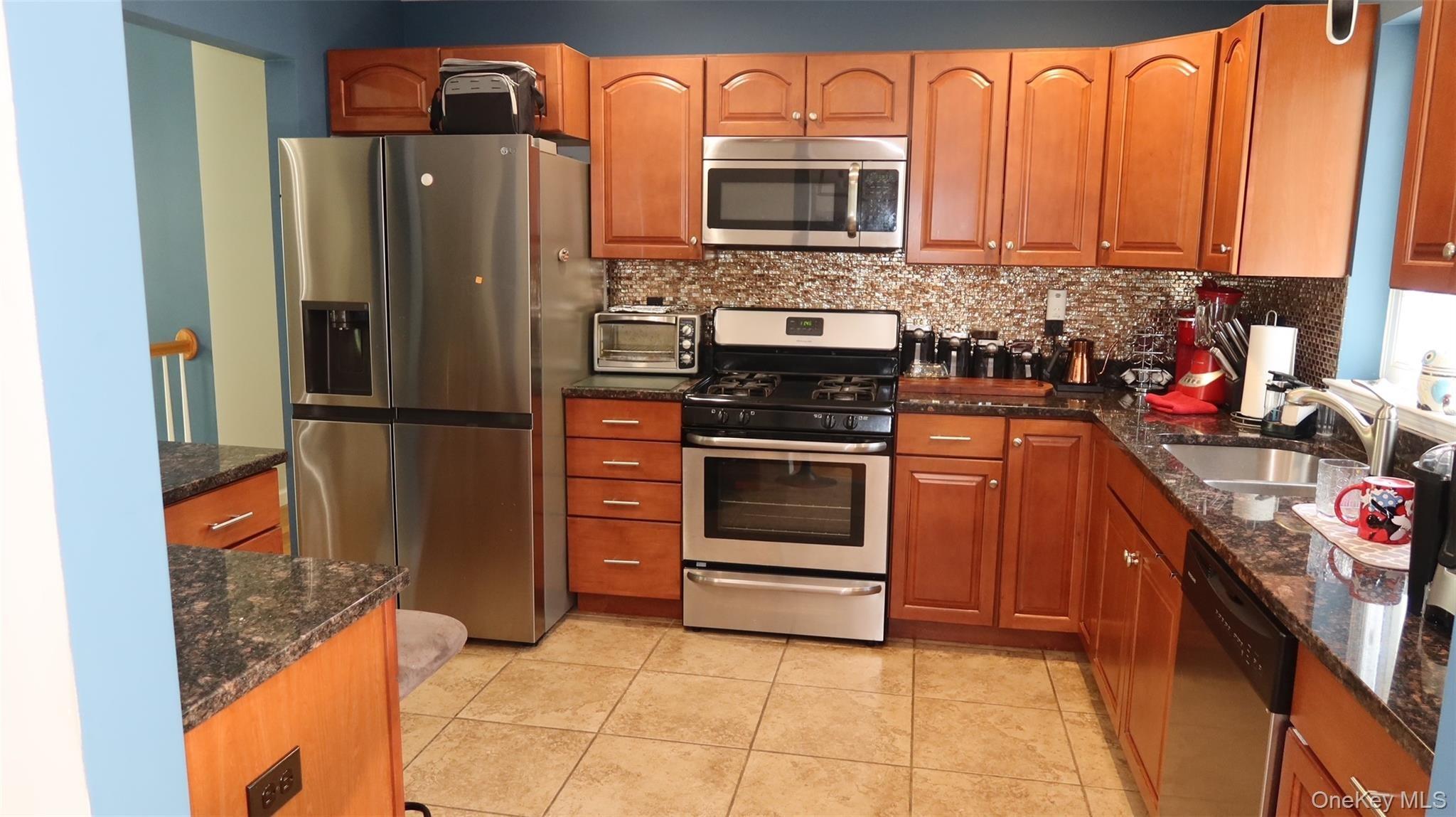 Route 6, Middletown, NY 10940