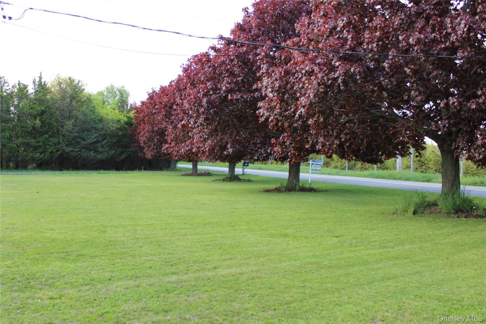 Hortons Ln, Southold, NY 11971