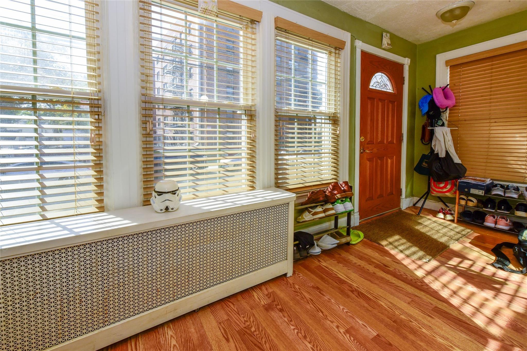 86th Rd, Richmond Hill, NY 11418