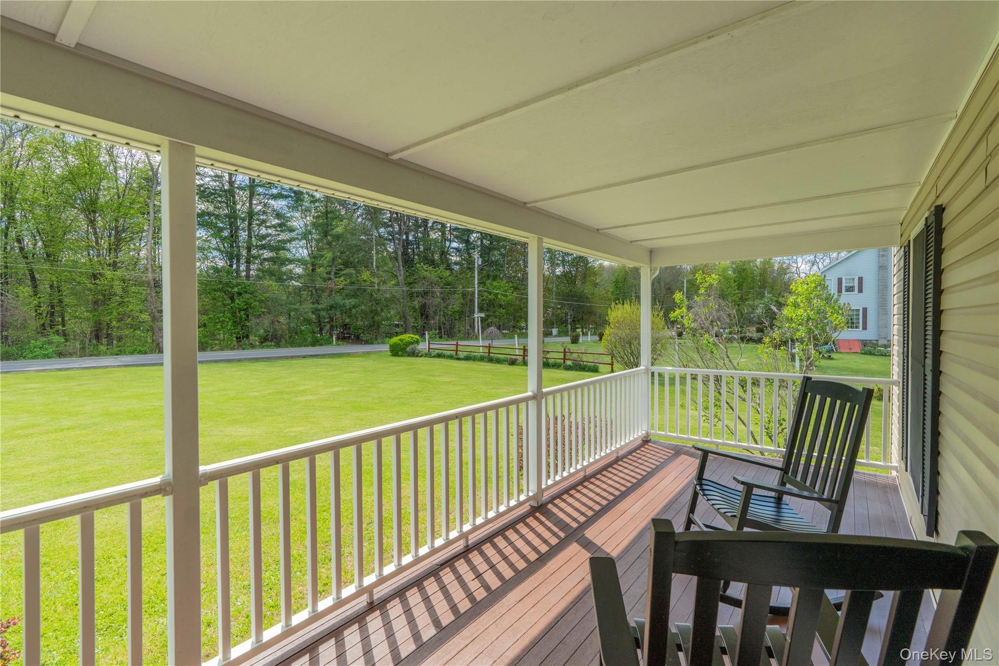 Rose Dr, Kerhonkson, NY 12446