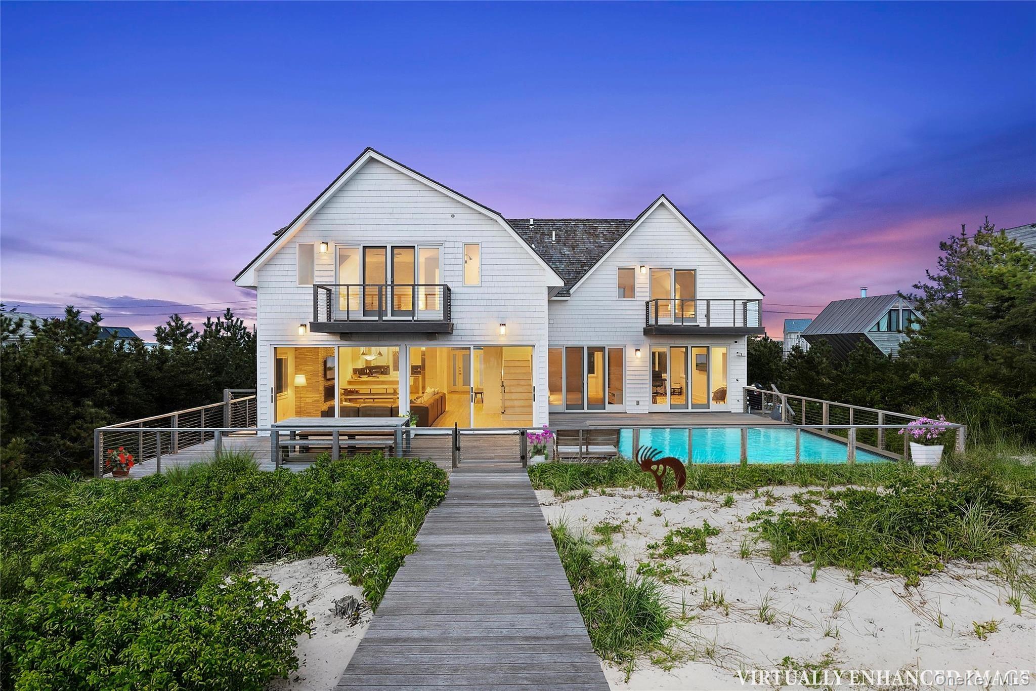 Dune Rd, Southampton, NY 11968
