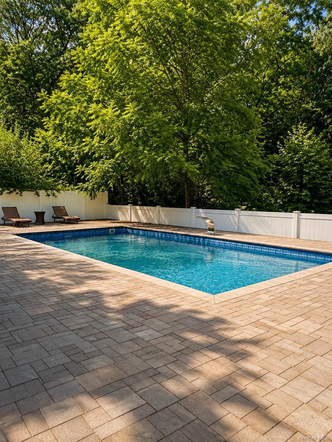 Lakeshore Blvd, Massapequa Park, NY 11762