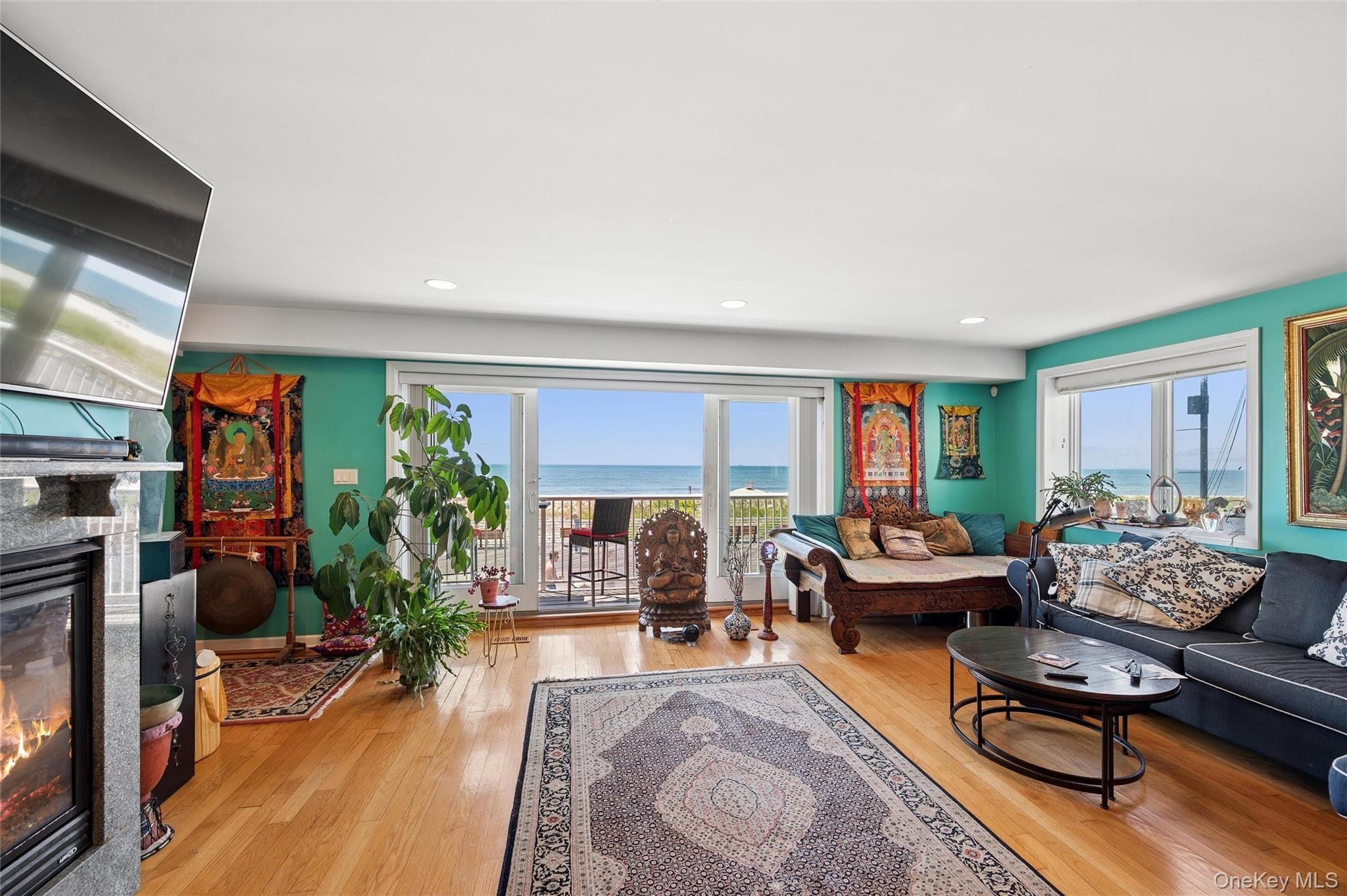 Oceanfront, Long Beach, NY 11561