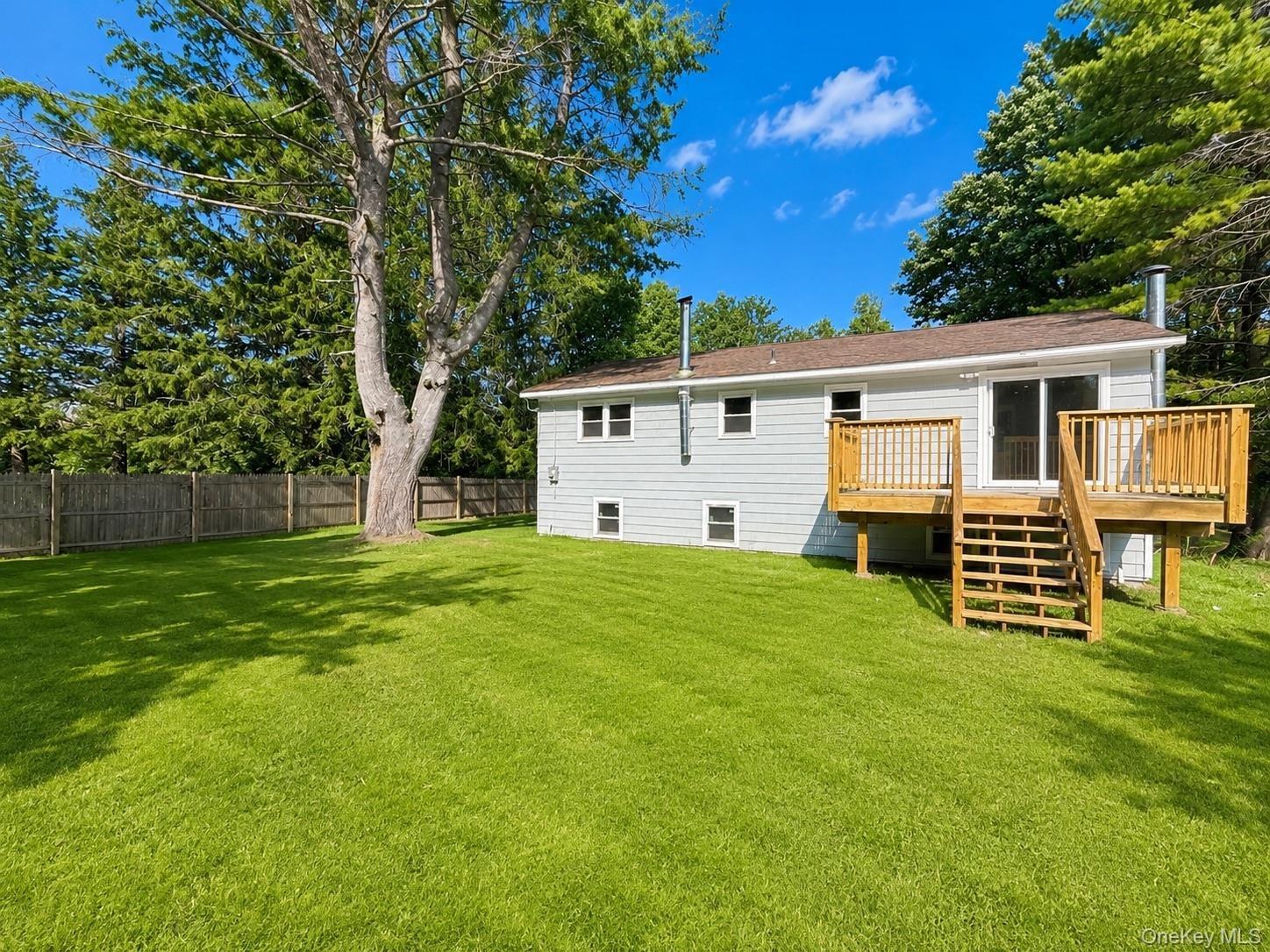 Moss Ln, Monticello, NY 12701