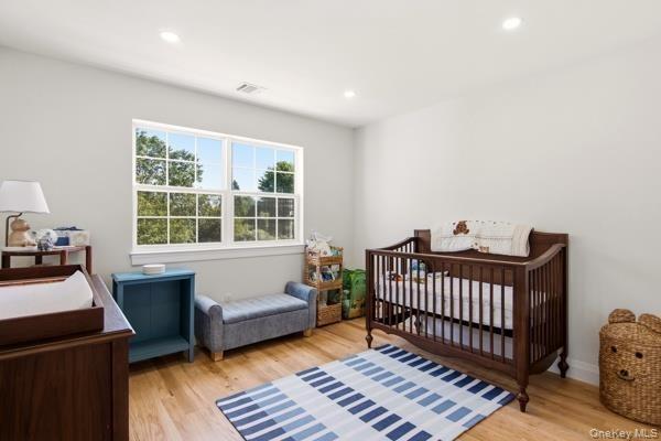 Old Neck Ct, Manorville, NY 11949