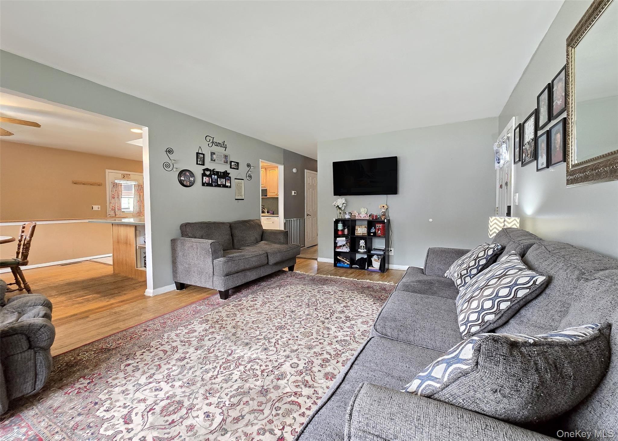 Choate Ave, Selden, NY 11784