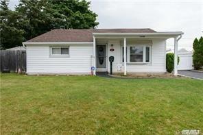 Ludwig Ln, Bethpage, NY 11714