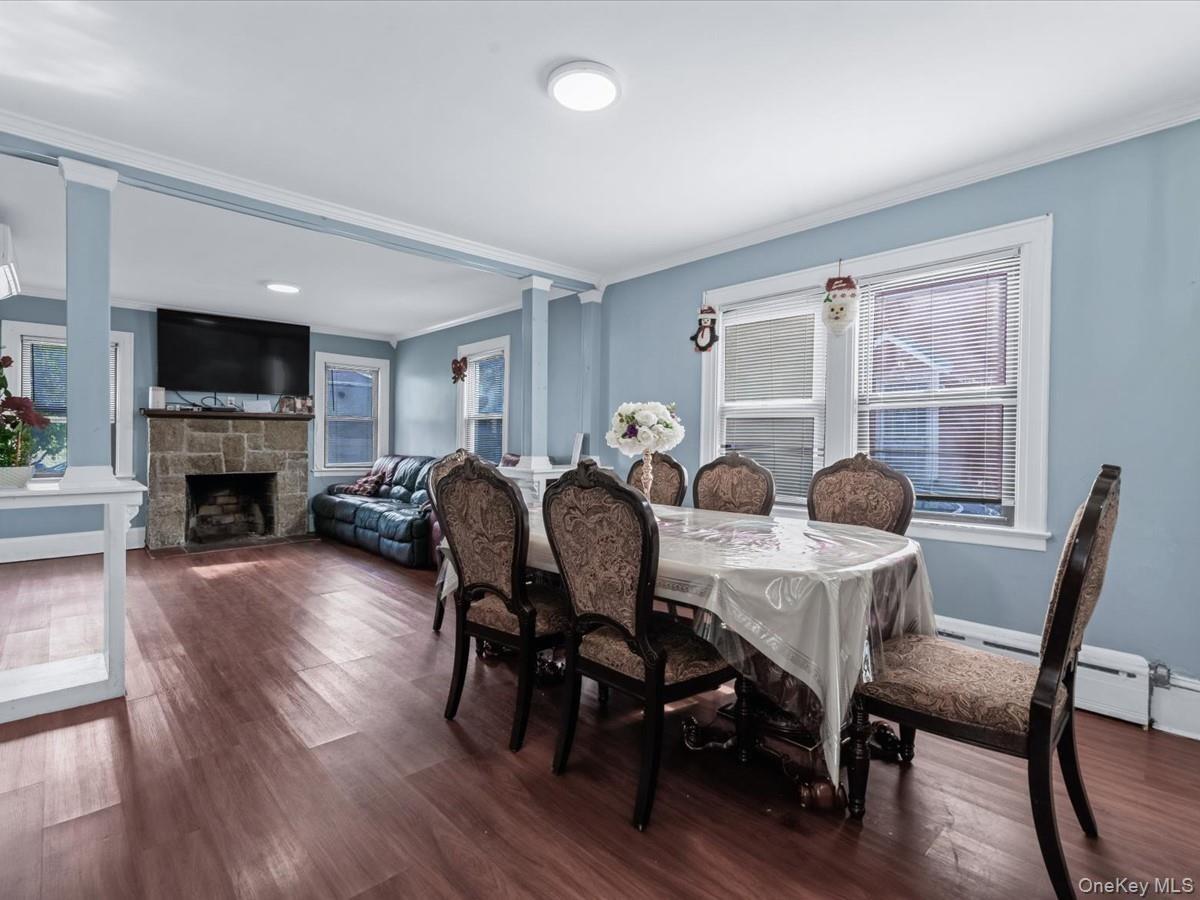 Spencer Pl, Hempstead, NY 11550