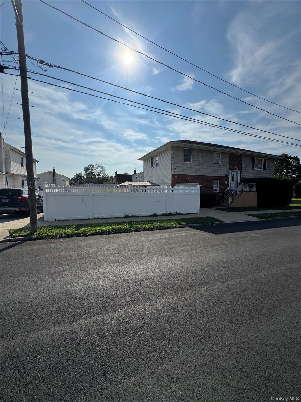 Lincoln Rd, Franklin Square, NY 11010