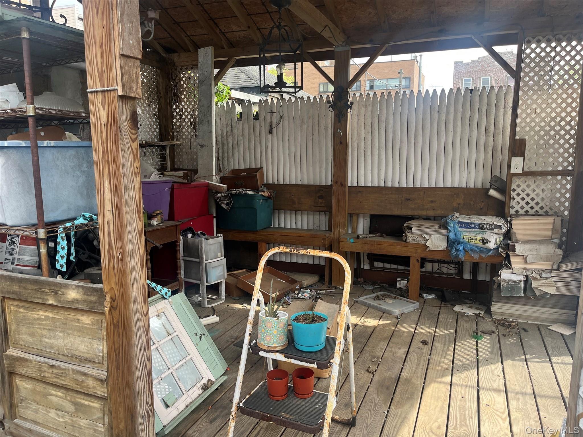 Hemlock St, Brooklyn, NY 11208