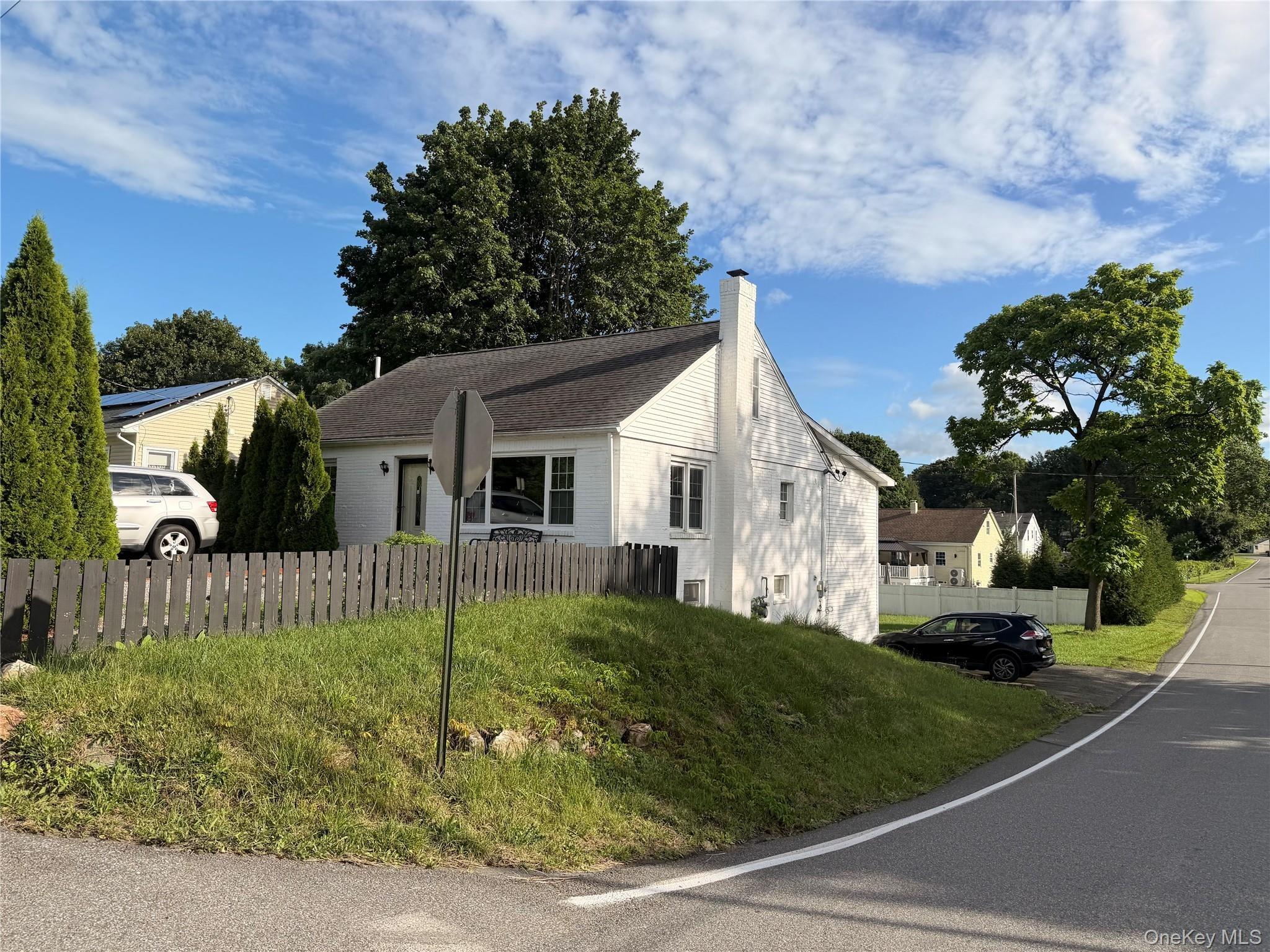 Walnut St, New Windsor, NY 12553