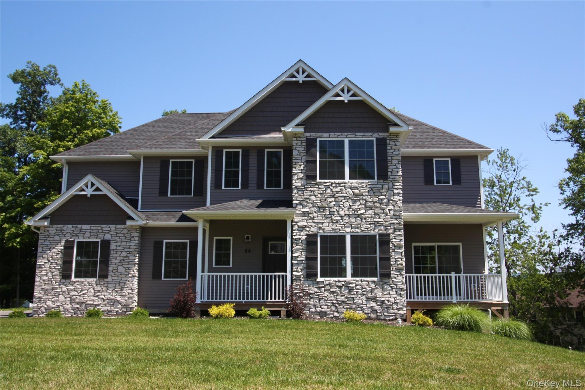 Frank St, New Windsor, NY 12553