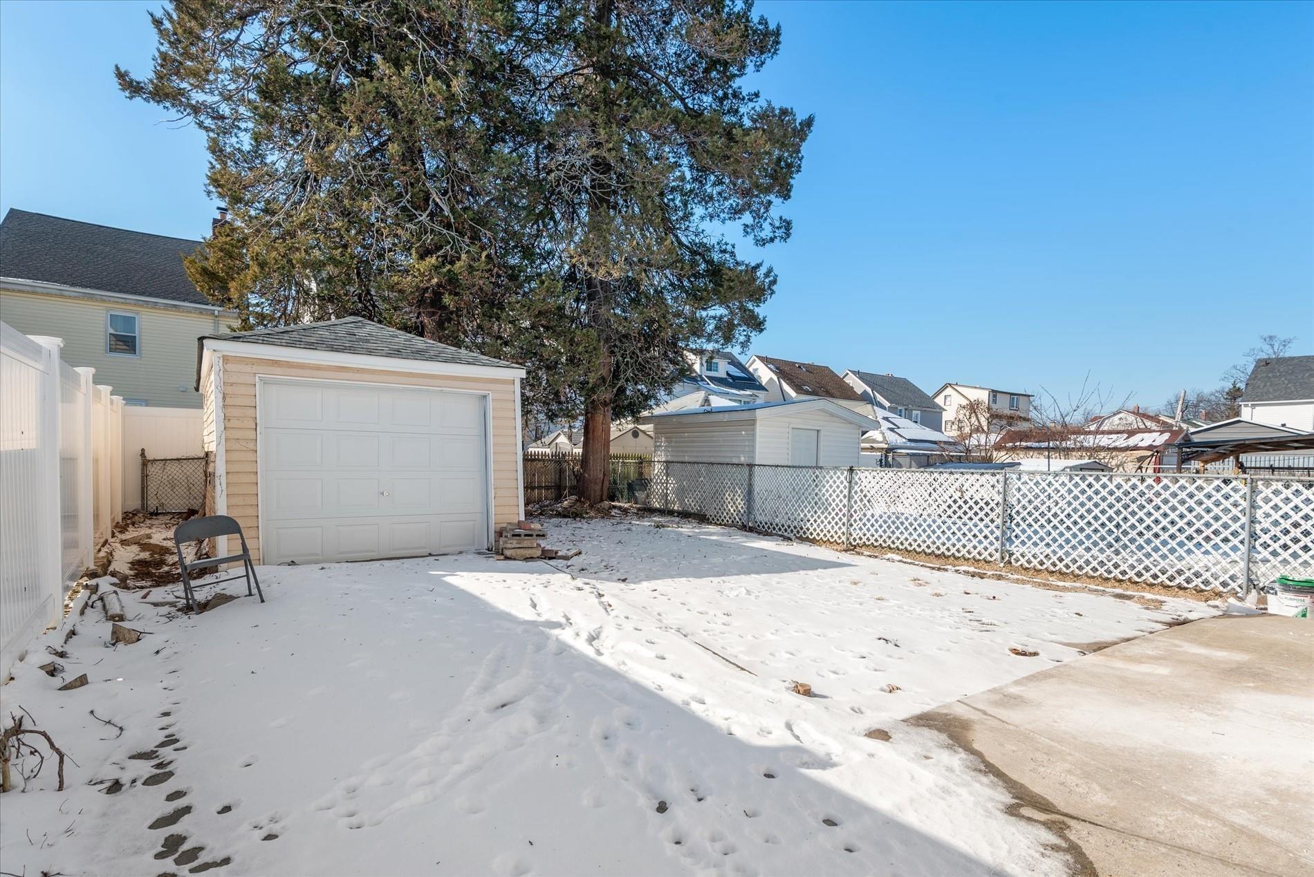 212th Pl, Queens Village, NY 11428
