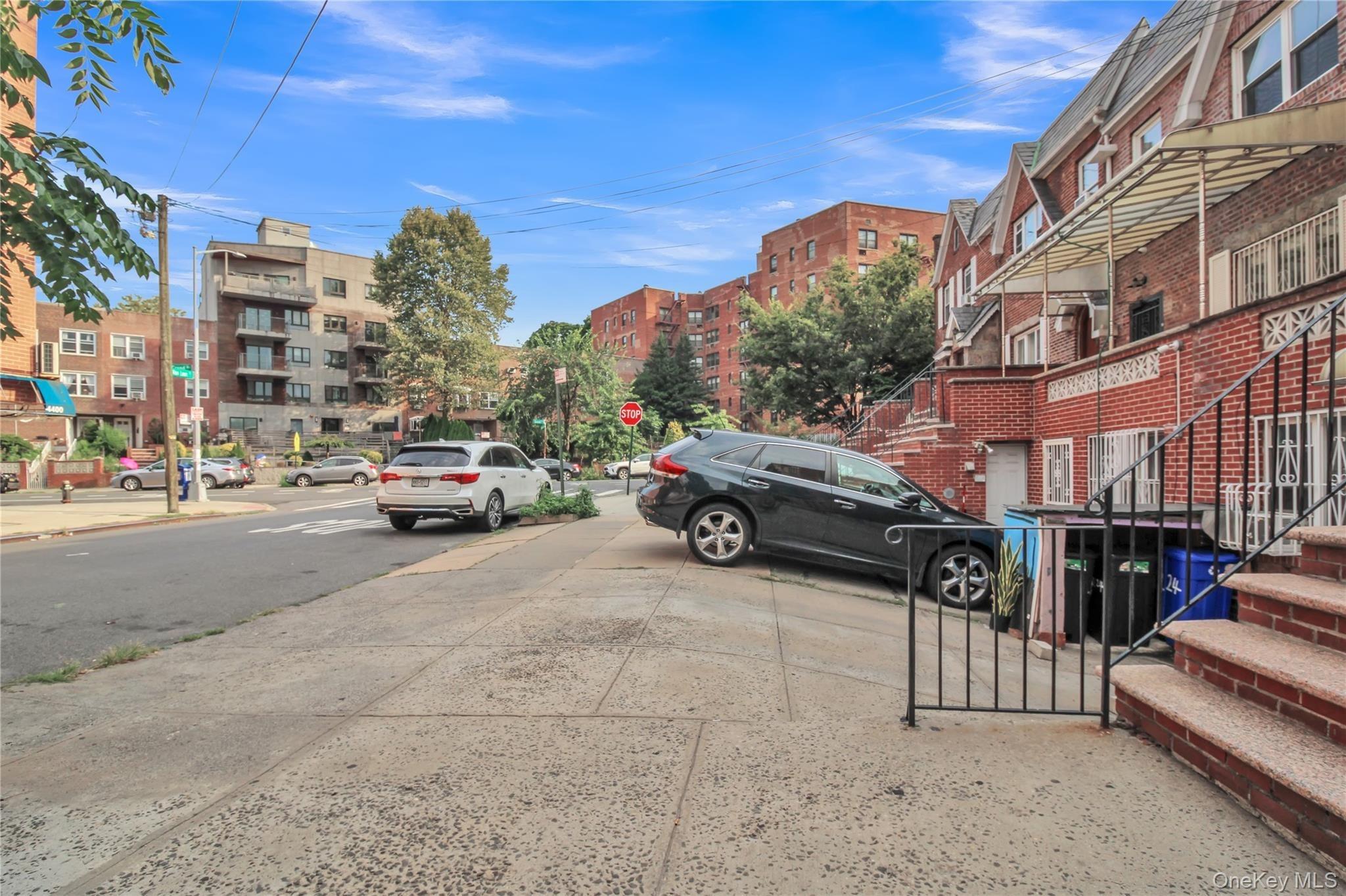 Van Loon St, Elmhurst, NY 11373