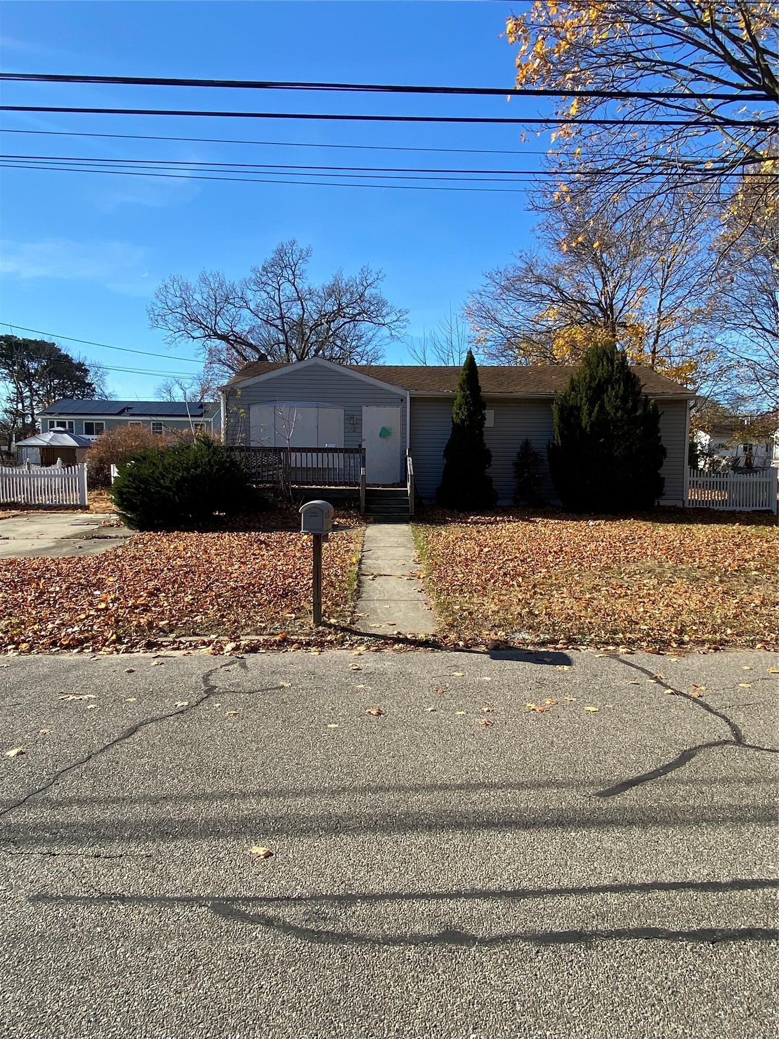 S 28th St, Wyandanch, NY 11798