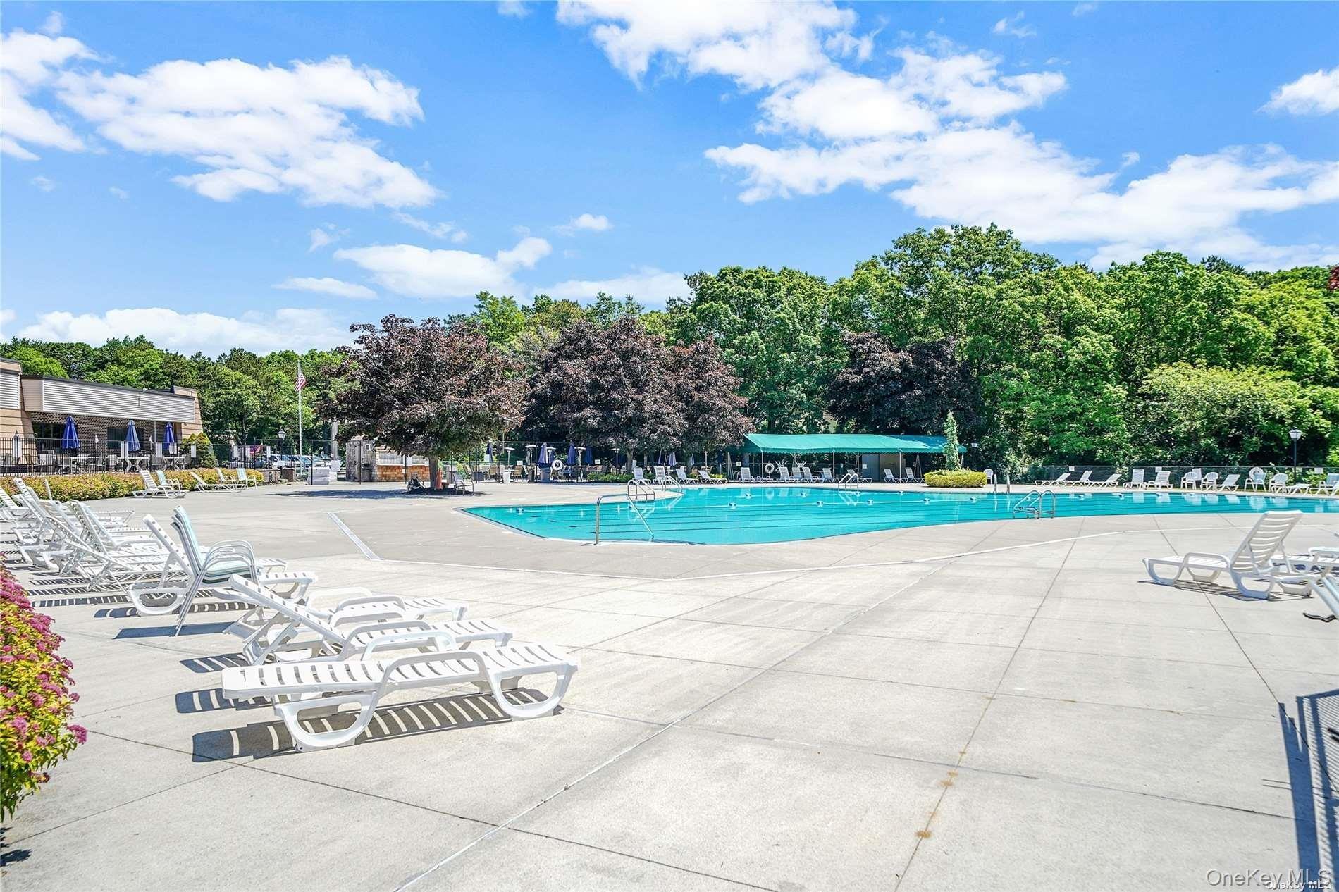 Birchwood Rd, Medford, NY 11763