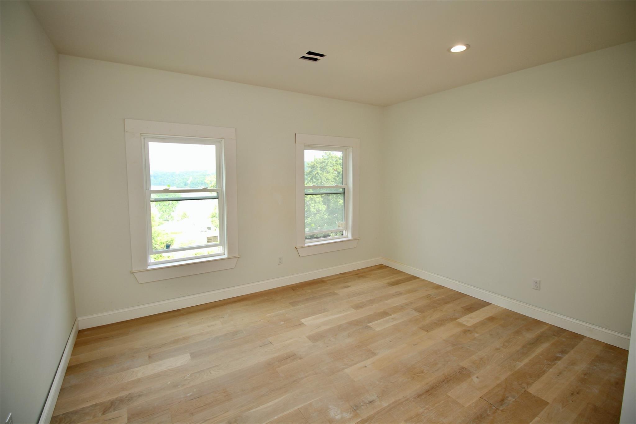 W Mombasha Rd, Monroe, NY 10950