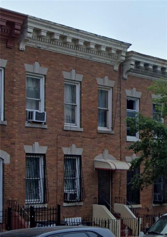 Rogers Ave, Brooklyn, NY 11226