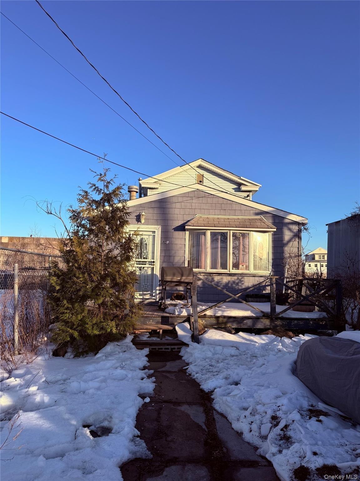 Bayview Ave, Rosedale, NY 11422