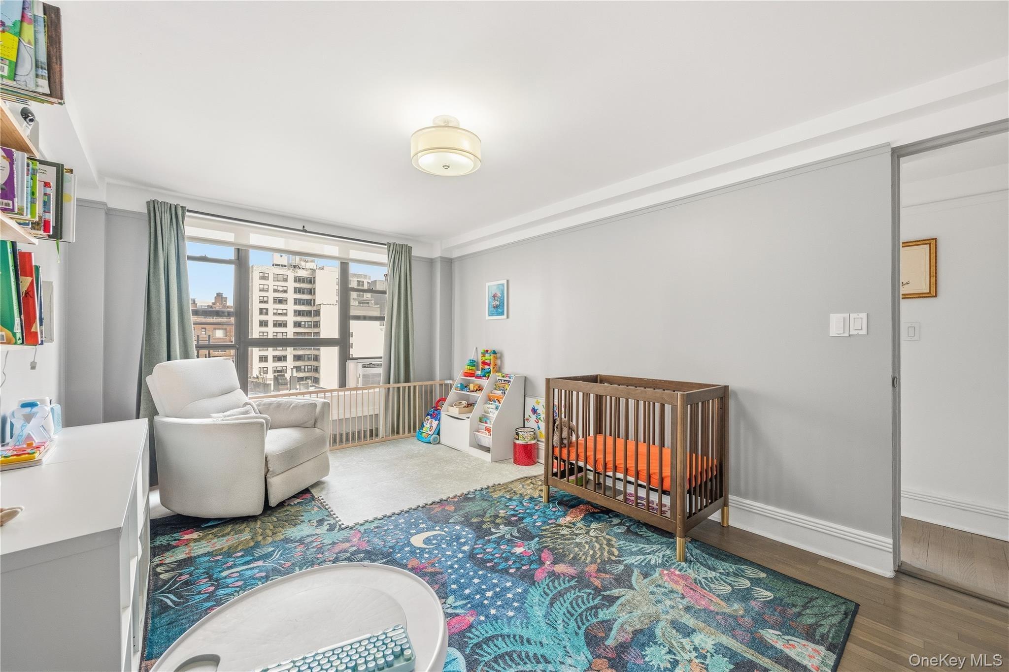 E 88th St, New York, NY 10128