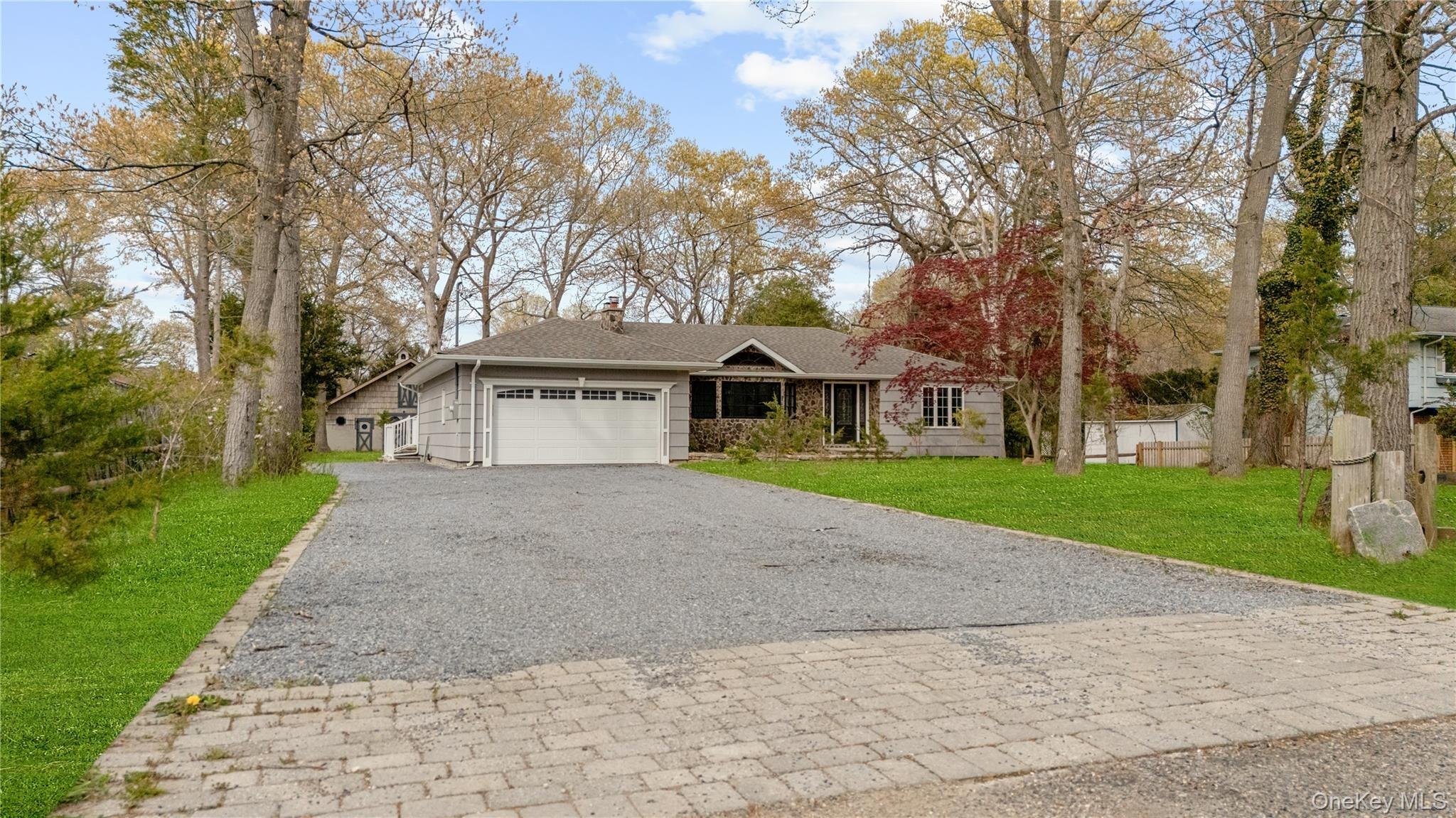 Southlawn Ave, Central Islip, NY 11722