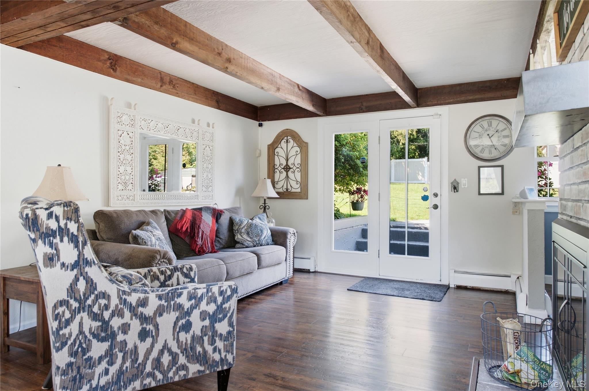 Ivy League Ln, Stony Brook, NY 11790