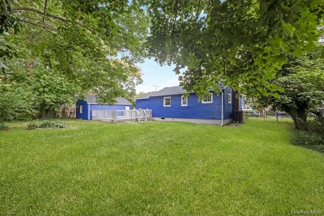W 6th St, Patchogue, NY 11772