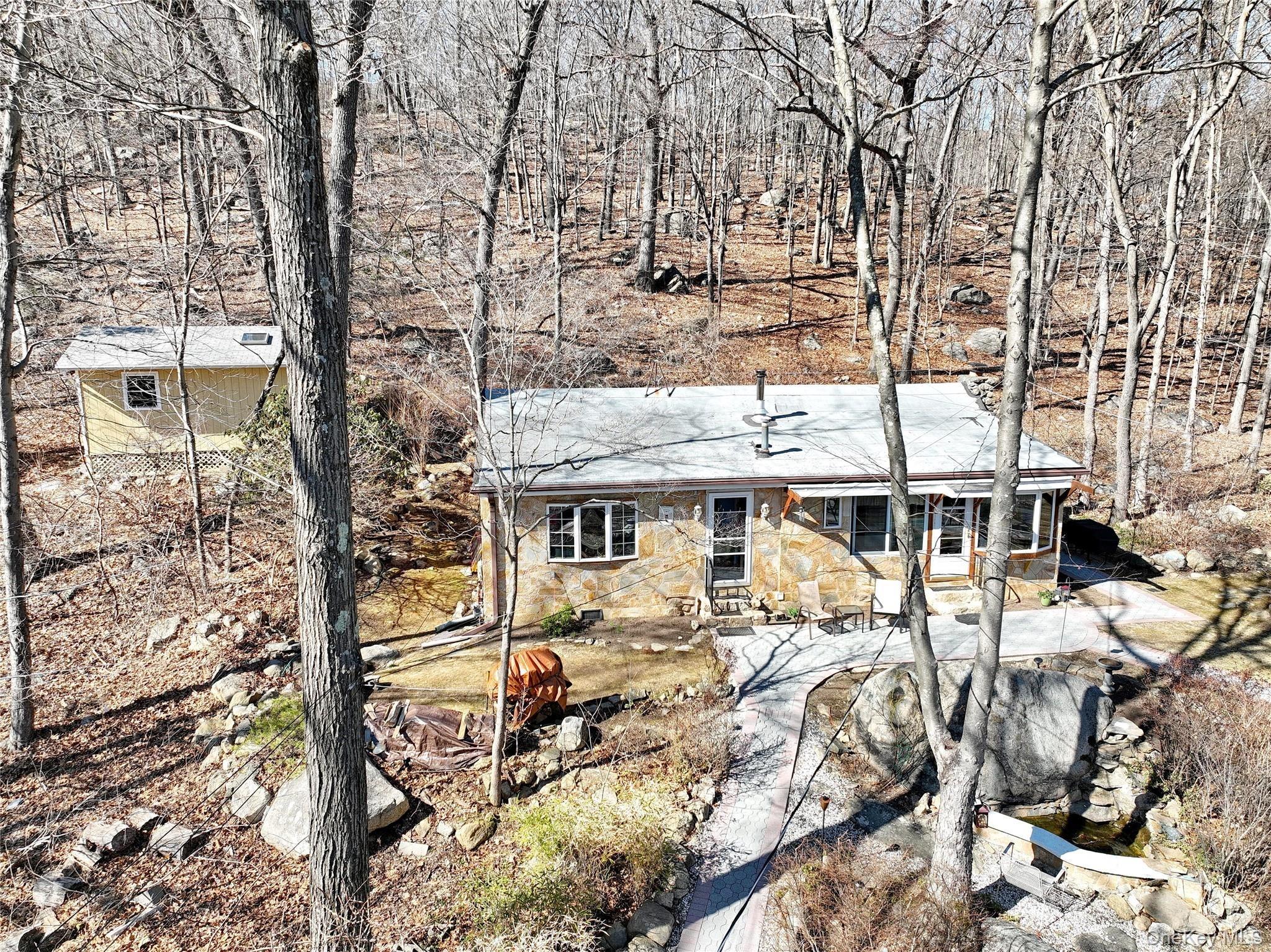 Hemlock Hill Ln, Suffern, NY 10901