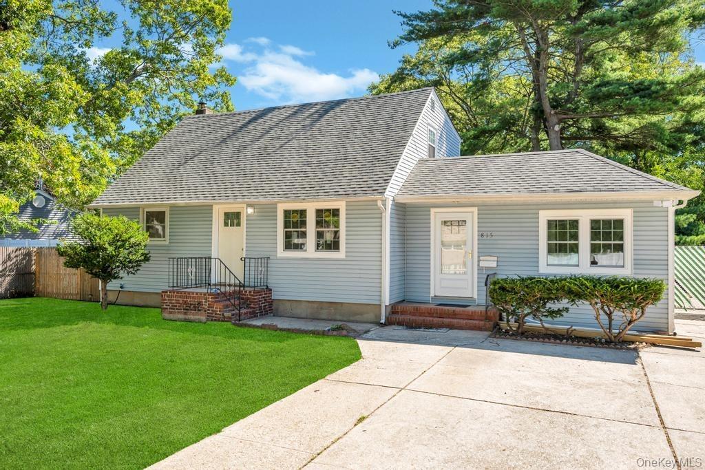 Udall Rd, West Islip, NY 11795