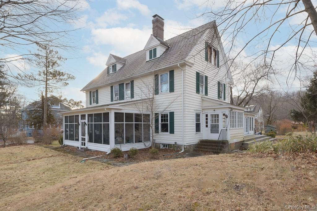 W Wiley St, Maybrook, NY 12543