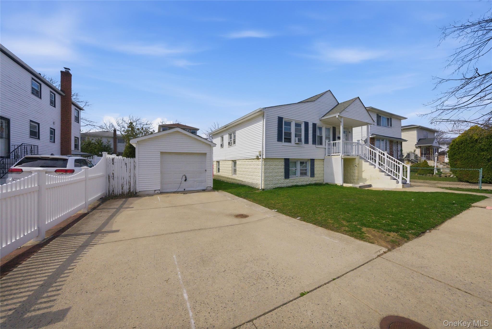 2nd Ave, East Rockaway, NY 11518